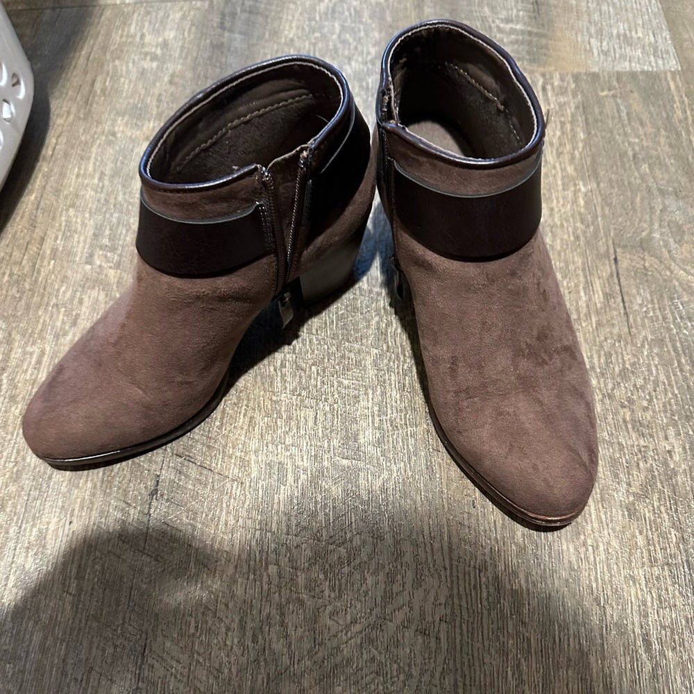 Ankle boots